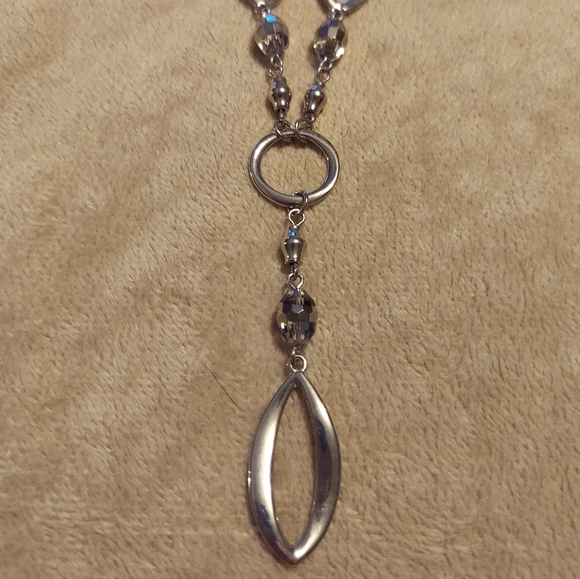 Lia Sophia Silver tone Statement Necklace - Picture 2 of 5